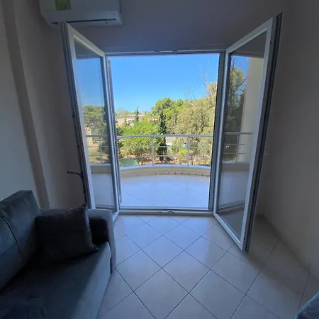 Apartman Golem